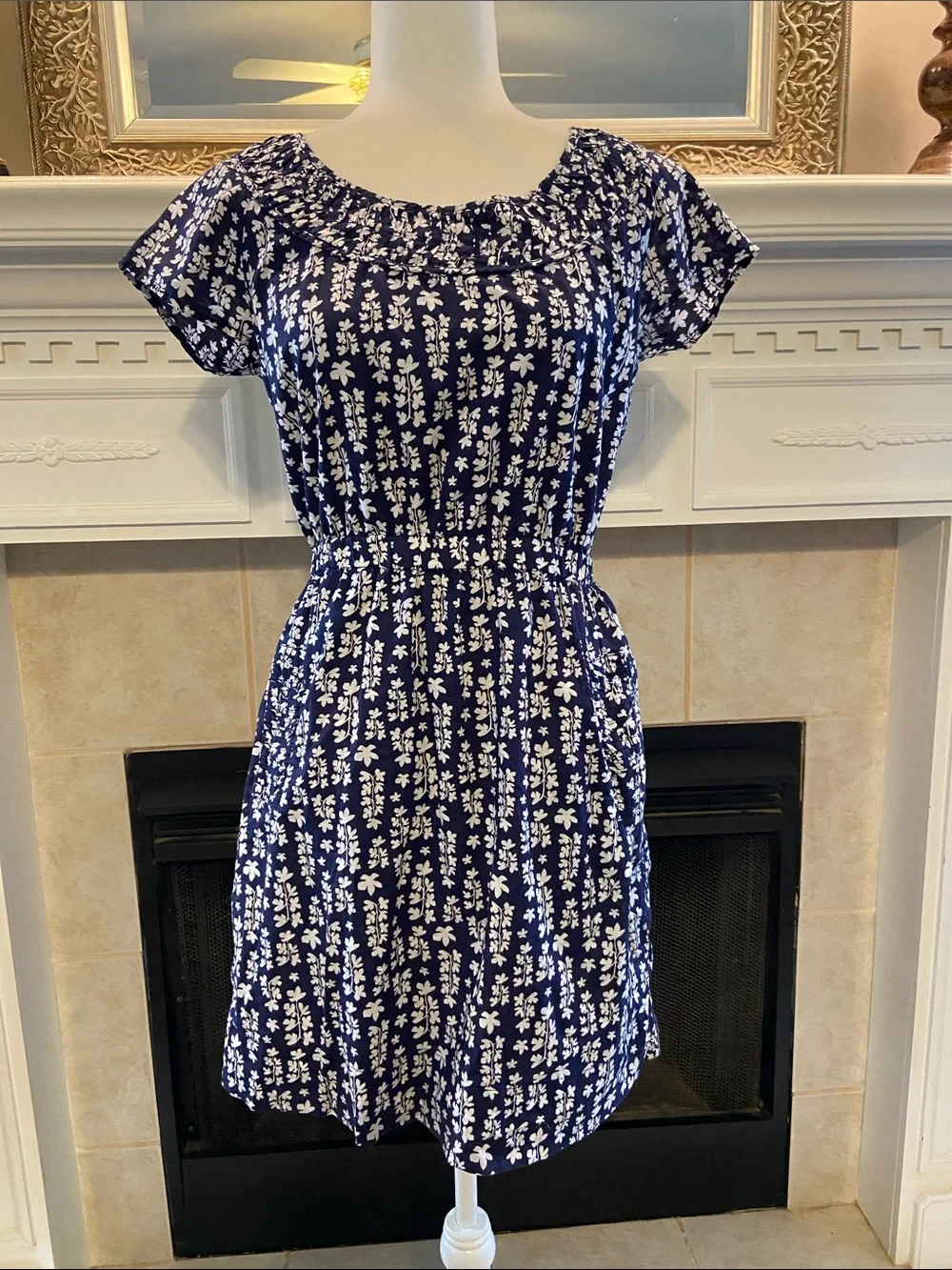 Old Navy Navy and White Floral Dress Old Navy Navy and White Floral Dress